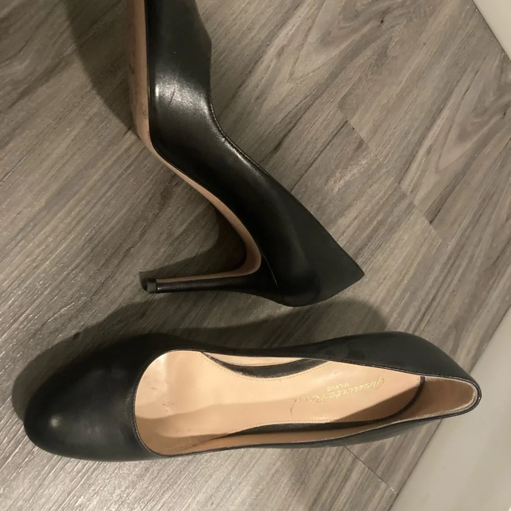 Gianvito Rossi Heels Size 7 - Picture 4 of 6